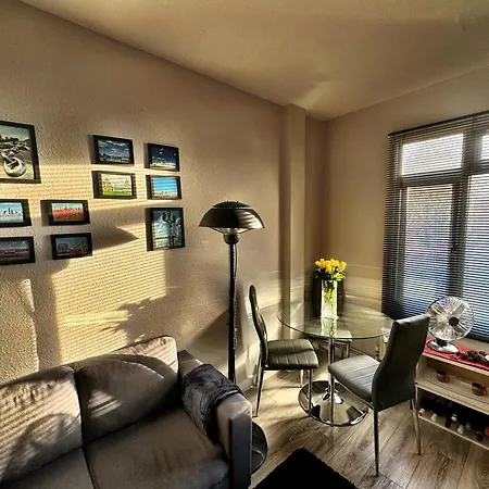 Apartamento Brixton Hill Retreat Modern And Cosy Londres Exterior foto